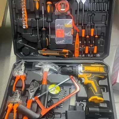 Set alata sa akumulatorskom bušilicom (šrafilicom)