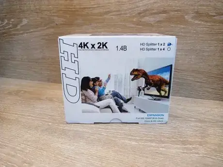 HDMI spliter  razdelnik