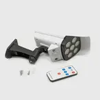 SOLARNA LAMPA/LAŽNA KAMERA 2 KOM