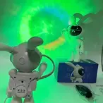 Astronaut Zeka Zvezdani Projektor